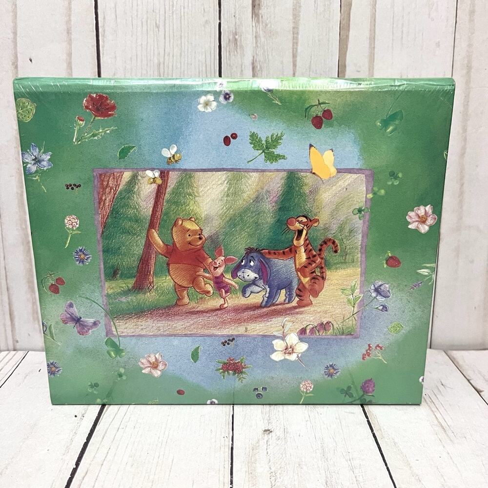 Disney Winnie The Pooh Stationary Gift Box with Envelopes Stickers Pencil Sealed